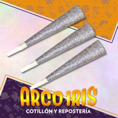 Corneta Papel Plateada Gibreado X 6 - Navidad Party Store